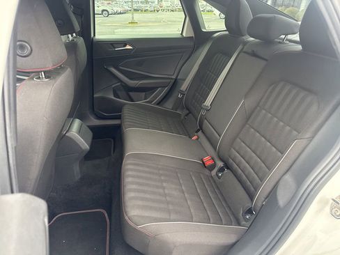 Used 2019 Volkswagen Jetta GLI image 11