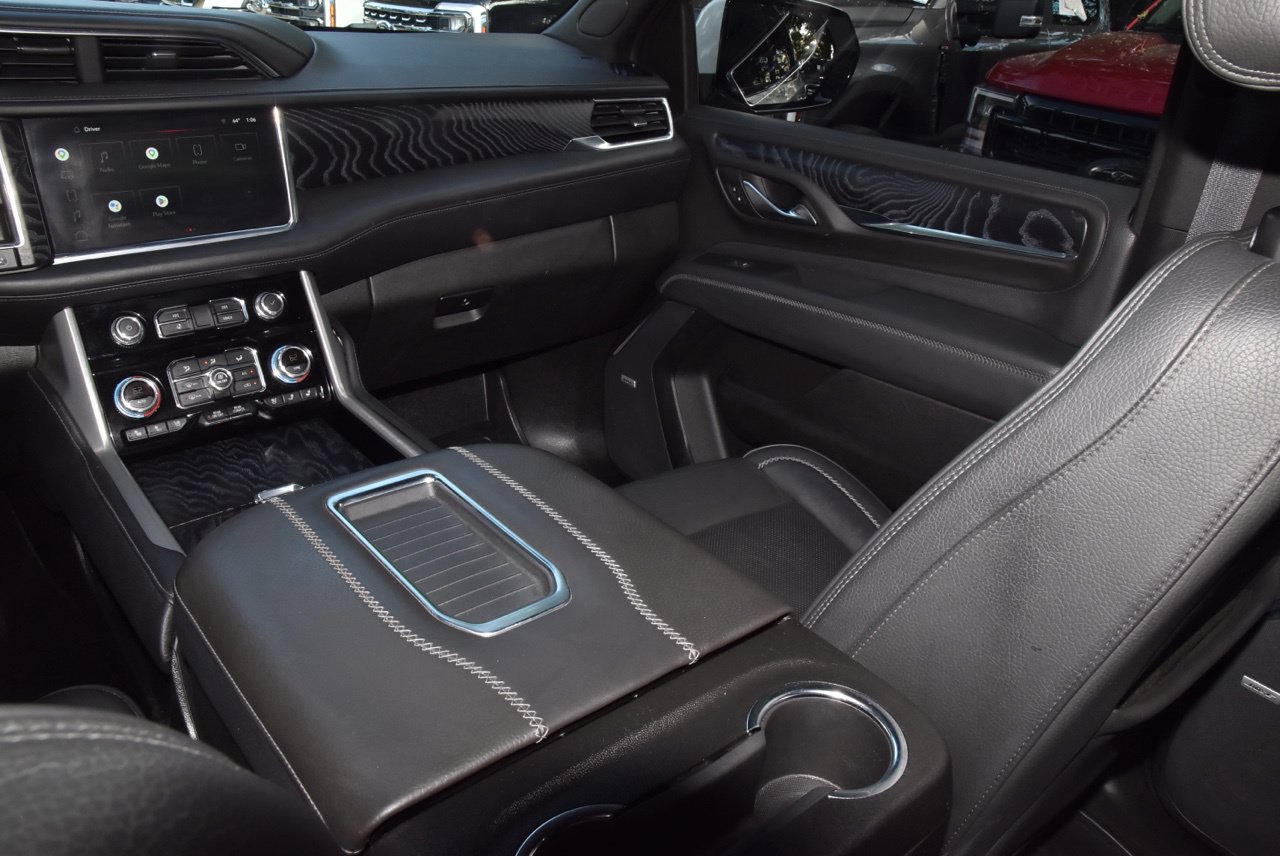 Used 2022 GMC Yukon Denali RWD image 18