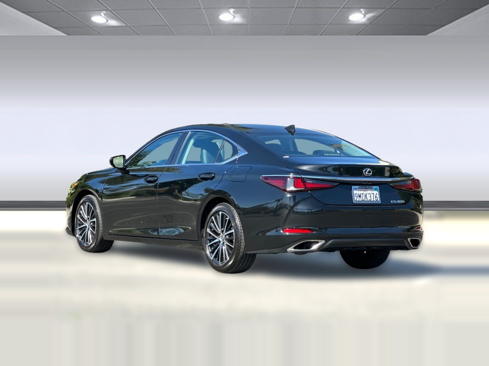 Certified 2024 Lexus ES 350 w/ Premium Package FWD image 3