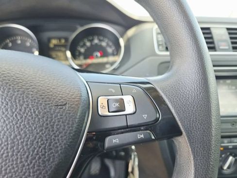 Used 2017 Volkswagen Jetta S FWD image 17