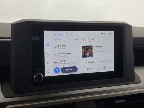 Certified 2025 Toyota 4Runner SR5 image 27