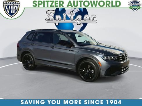 Used 2023 Volkswagen Tiguan SE R-Line FWD image 3