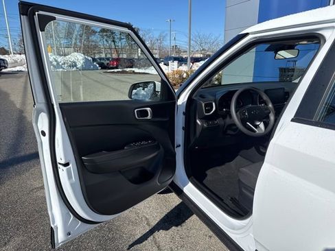 Used 2026 Hyundai Venue SE image 10