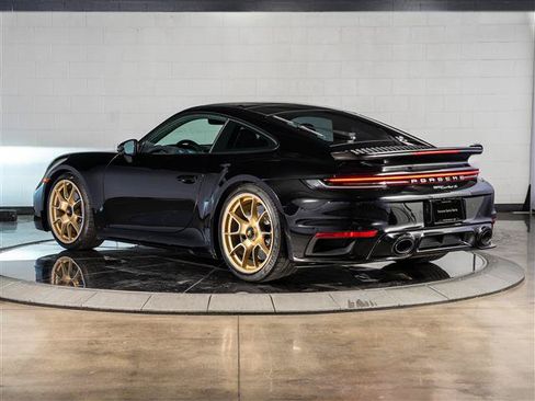 Certified 2025 Porsche 911 Turbo AWD/4WD image 3