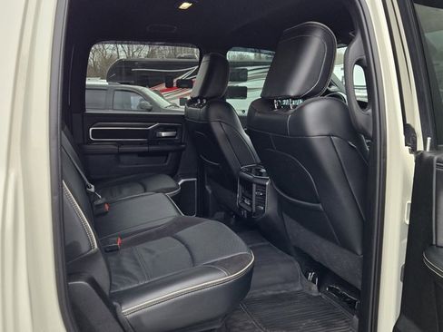 Used 2024 RAM 3500 Laramie w/ Night Edition image 21