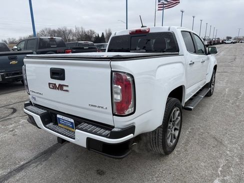 Used 2019 GMC Canyon Denali image 4
