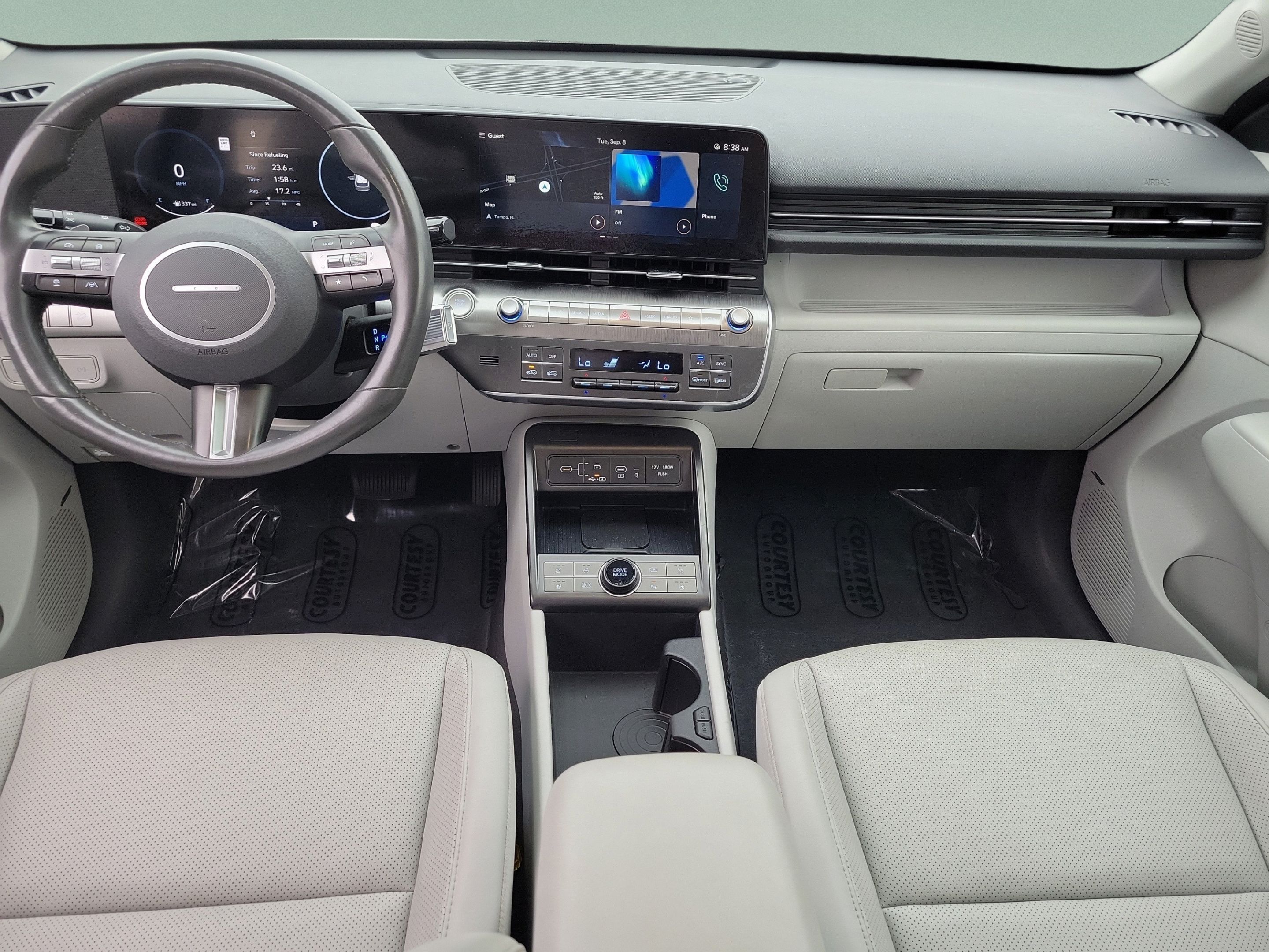 Used 2024 Hyundai Kona Limited FWD image 8