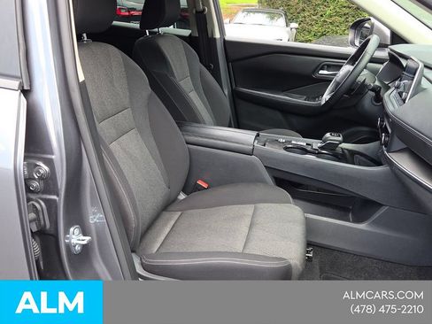 Used 2025 Nissan Rogue SV FWD image 15