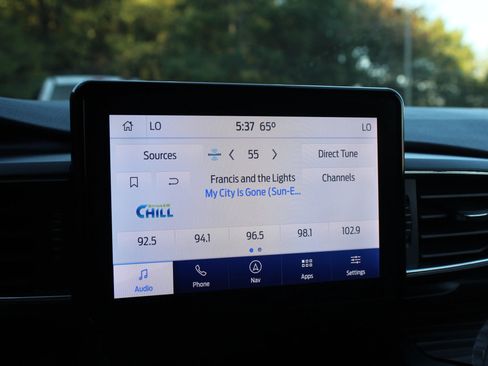 Used 2020 Ford Explorer Limited image 35