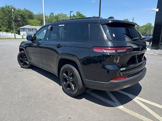 Used 2021 Jeep Grand Cherokee L Laredo AWD/4WD video 3