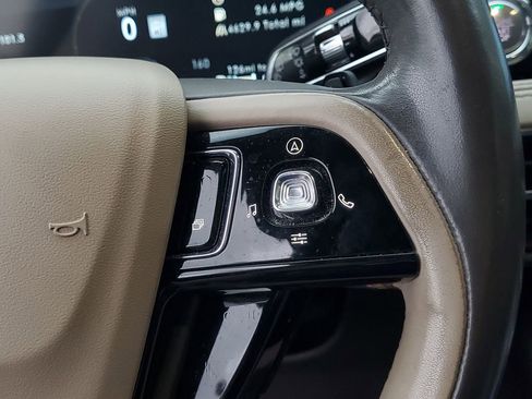 Used 2021 Lincoln Corsair Reserve image 21