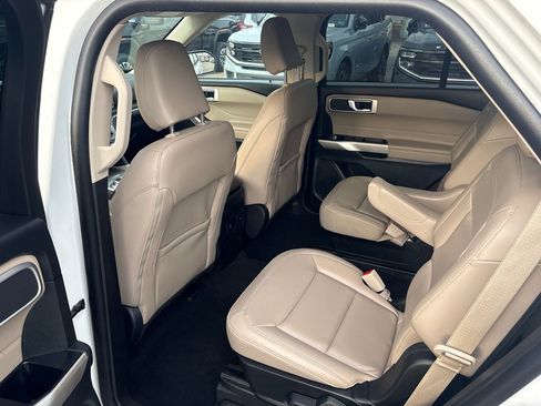 Used 2023 Ford Explorer XLT w/ Equipment Group 202A image 16
