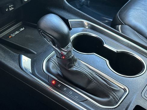 Used 2023 Chevrolet Traverse Premier w/ Redline Edition image 20