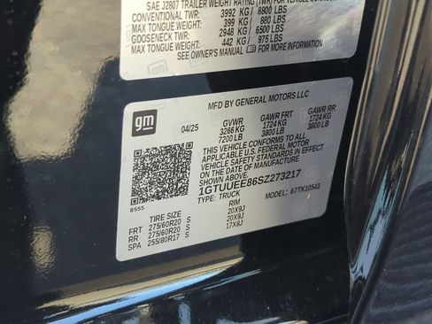 New 2025 GMC Sierra 1500 AT4 w/ AT4 Premium Package image 30