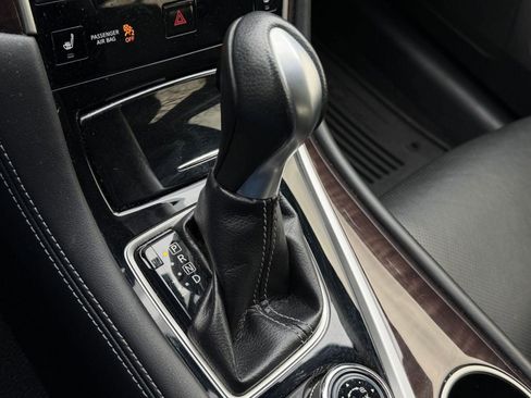 Used 2017 INFINITI Q50 3.0t Premium w/ Driver Assistance Package image 15