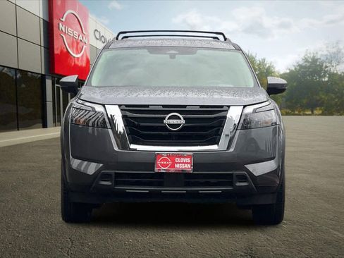 New 2025 Nissan Pathfinder SV image 11