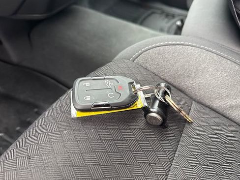 Used 2021 Chevrolet Silverado 1500 LT w/ Z71 Off-Road Package image 31