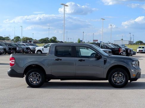New 2026 Ford Maverick XLT image 9
