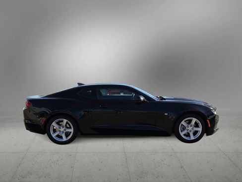 Used 2023 Chevrolet Camaro LT image 10