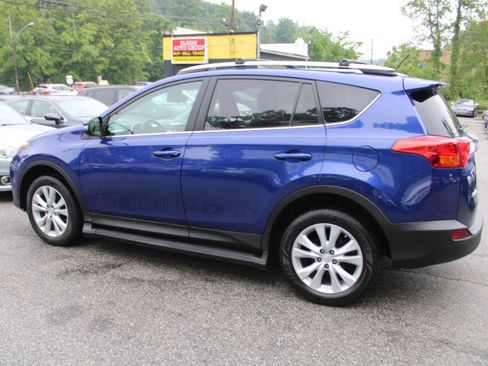 Used 2015 Toyota RAV4 Limited w/ Technology Package AWD/4WD image 10