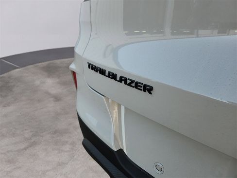 New 2026 Chevrolet TrailBlazer RS w/ Convenience Package image 10