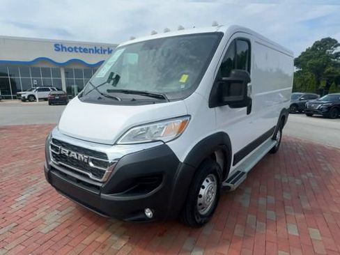 Used 2025 RAM ProMaster 2500 FWD image 6