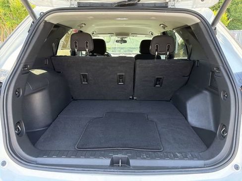 Used 2020 Chevrolet Equinox LT w/ Driver Convenience Package FWD image 22
