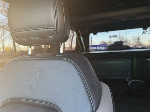 Used 2023 Ford Bronco Wildtrak image 21