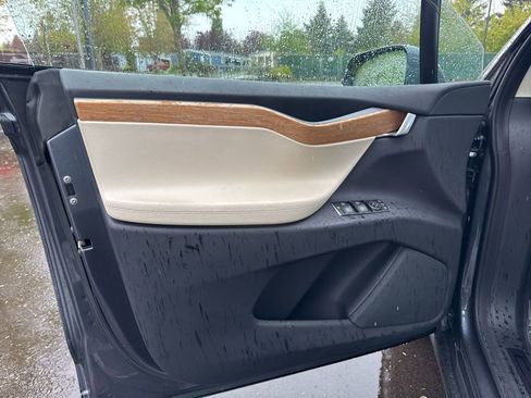 Used 2019 Tesla Model X AWD/4WD image 17