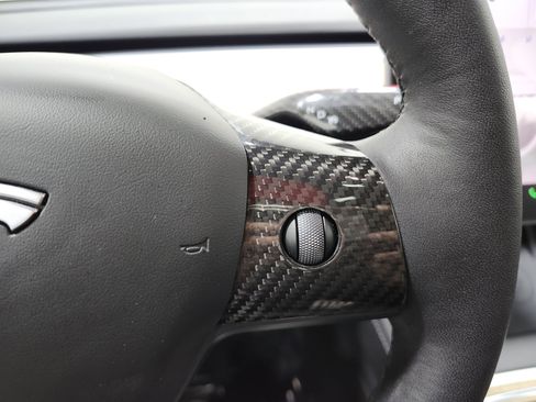 Used 2023 Tesla Model Y Long Range image 36