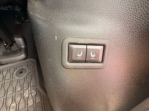 Used 2024 Jeep Wagoneer Series II w/ Flexible Seating Group RWD image 35