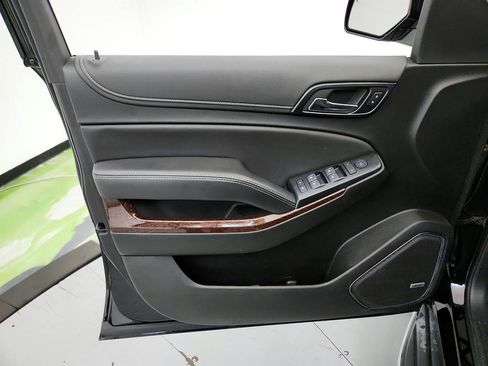 Used 2020 GMC Yukon SLE RWD image 19