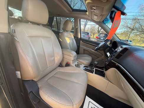 Used 2011 Hyundai Santa Fe Limited image 16