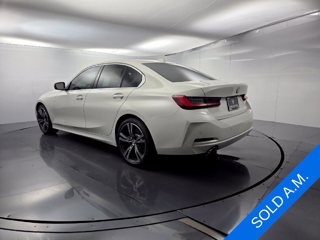 Certified 2024 BMW 330i xDrive Sedan w/ Premium Package AWD/4WD image 9