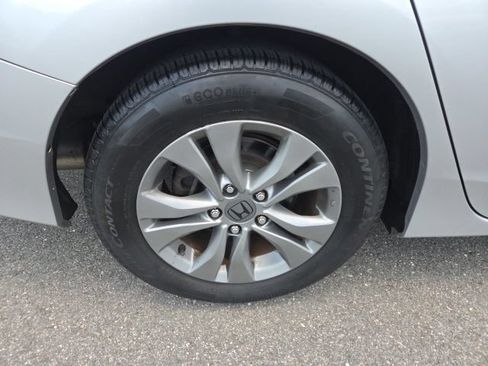Used 2013 Honda Accord LX image 19
