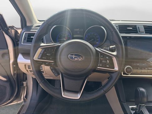 Used 2018 Subaru Outback 3.6R Limited image 12
