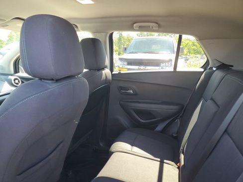 Used 2016 Chevrolet Trax LT w/ LPO, Protection Package FWD image 8
