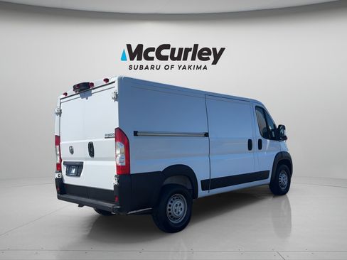 Used 2025 RAM ProMaster 2500 w/ Convenience Group FWD image 4