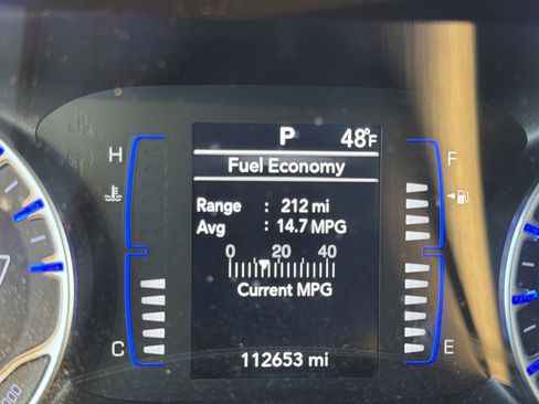 Used 2018 Chrysler Pacifica Touring-L image 7