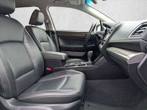 Used 2017 Subaru Outback 2.5i Limited image 24