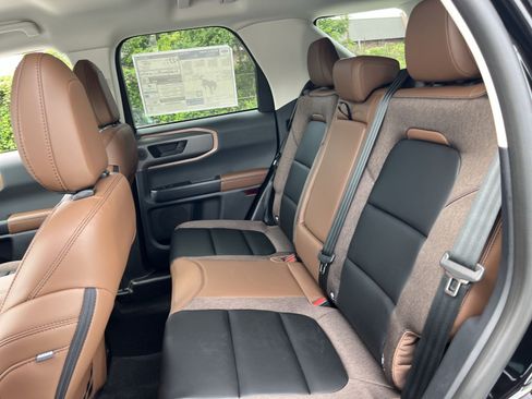 New 2026 Ford Bronco Sport Outer Banks w/ Outer Banks Tech Package+ AWD/4WD image 24