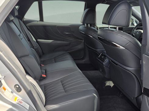 Used 2018 Lexus LS 500 AWD w/ Interior Upgrade Package image 12