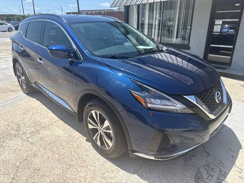 Used 2019 Nissan Murano SV FWD image 2
