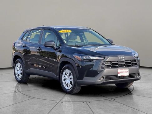 Certified 2026 Toyota Corolla Cross L FWD image 8