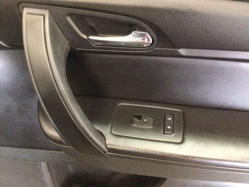 Used 2013 GMC Acadia SLE AWD/4WD image 11