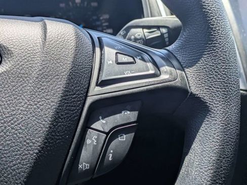 Used 2020 Ford Edge SE FWD image 26