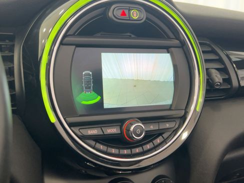 Used 2019 MINI Cooper S w/ Premium Package image 24