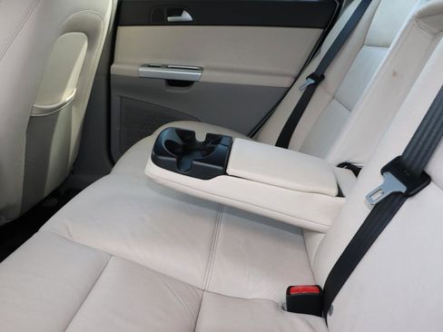 Used 2011 Volvo V50 T5 FWD image 14