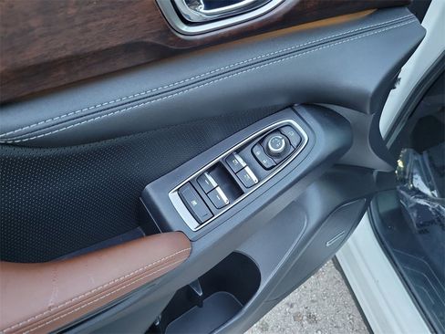 Used 2023 Subaru Ascent Touring image 17