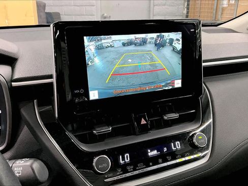 Used 2024 Toyota Corolla Cross XLE w/ Convenience Package image 26